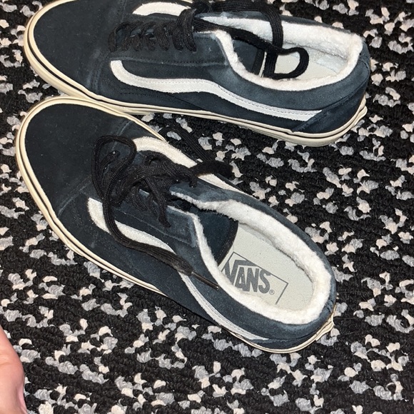 Vans - Picture 3 of 6